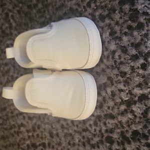 White vans baby size 3